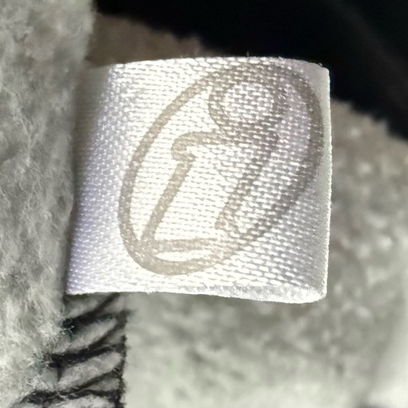 Obey Hoodie – Puretone Audio Fidelity Graphic Pullover – Size M - Picture 5 of 11